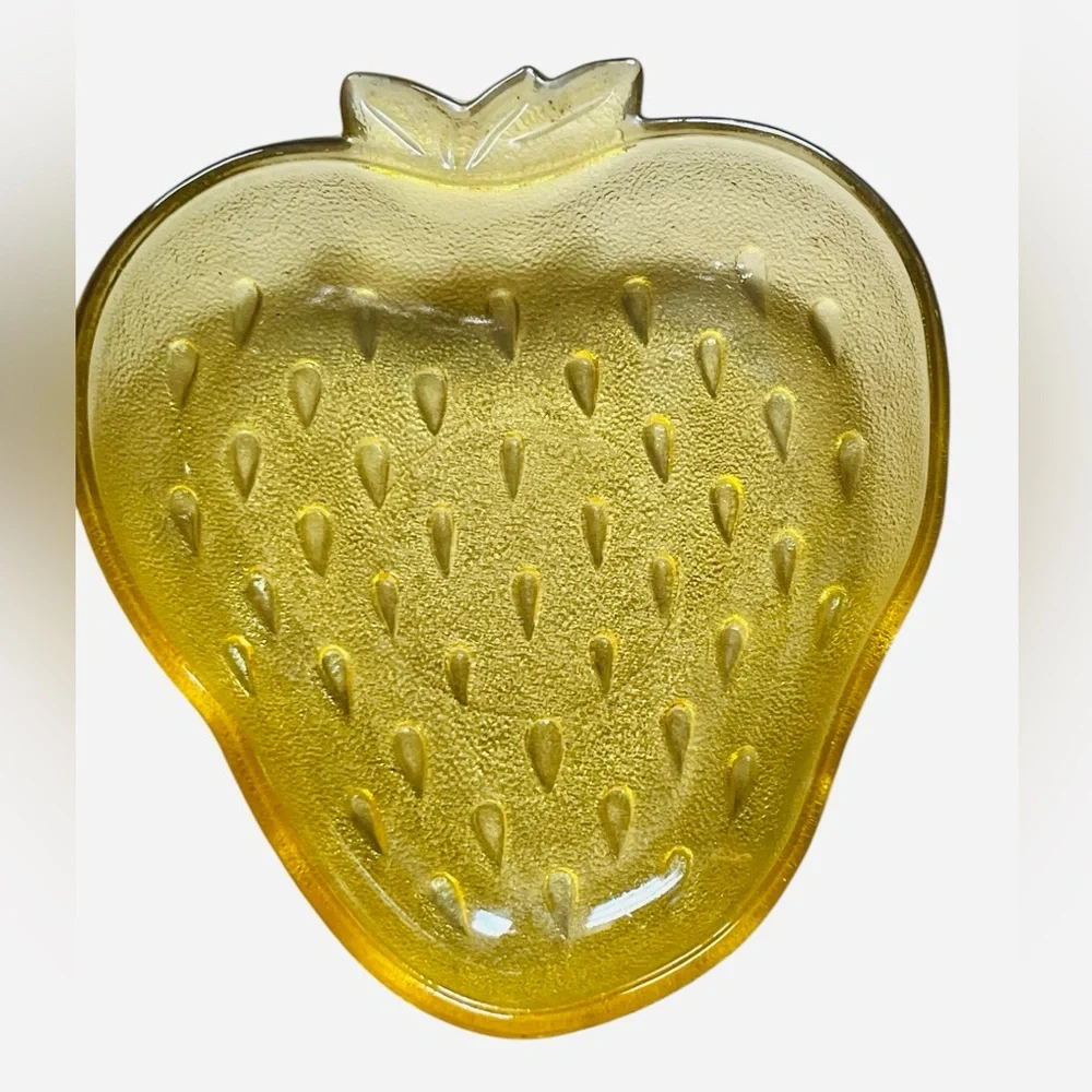 vintage hazel atlas yellow amber colored glass strawberry dish set of five